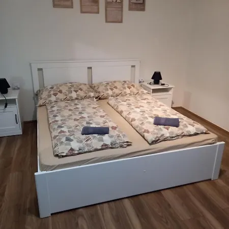 Bibi Apartman Balatonboglár